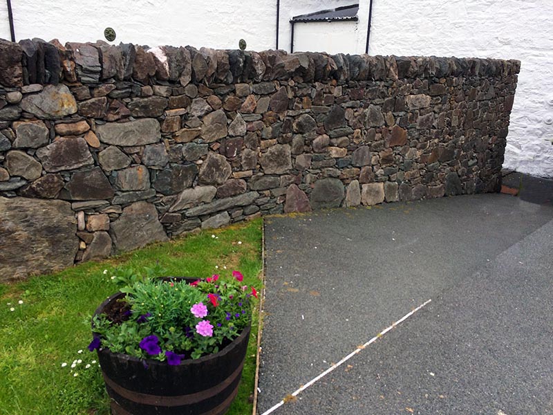 ardbeg drystone wall